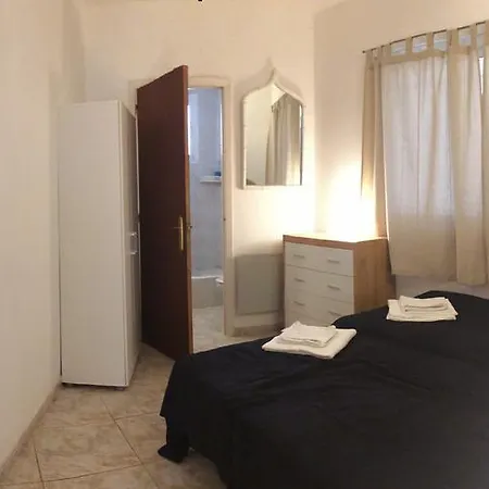 Mar 13 Apartamento *