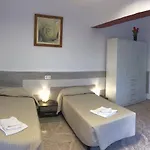 Apartament Mar 13